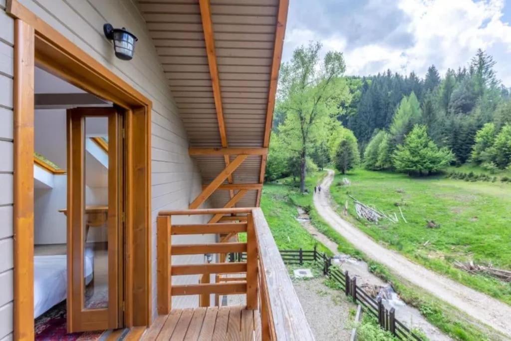 Chiba Chalet Timisu de Jos Ngoại thất bức ảnh