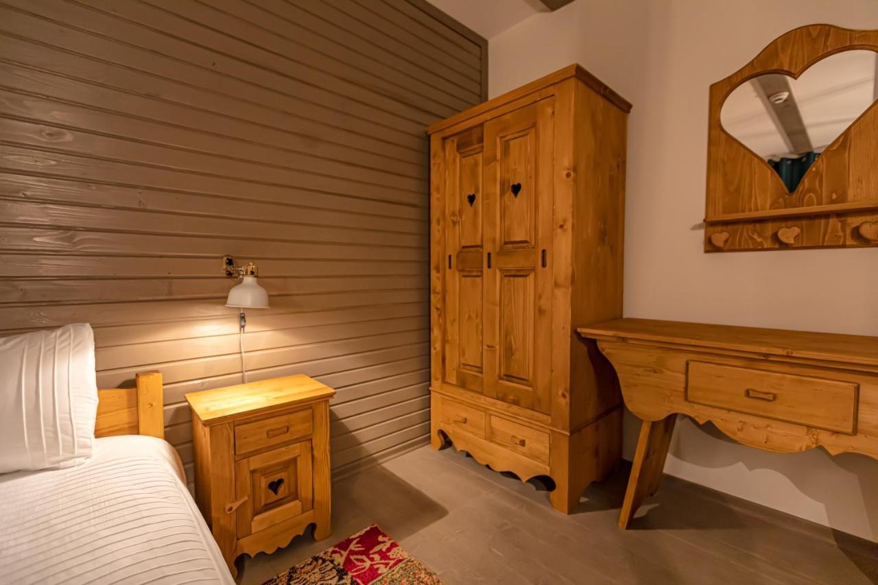 Chiba Chalet Timisu de Jos Ngoại thất bức ảnh