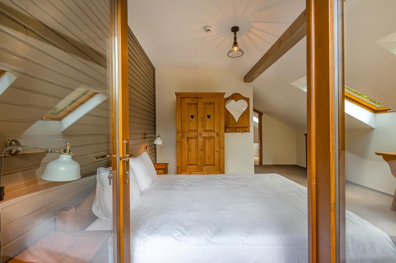 Chiba Chalet Timisu de Jos Ngoại thất bức ảnh