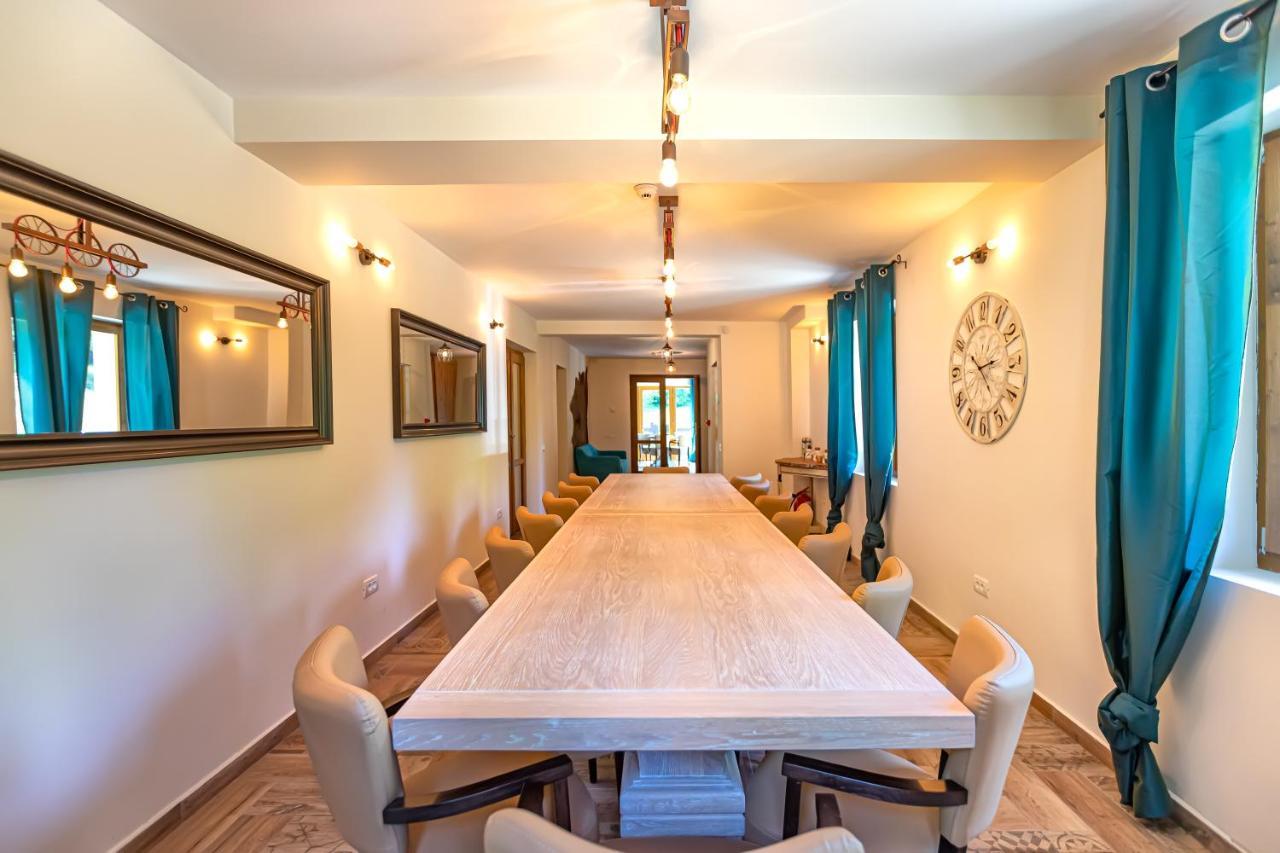 Chiba Chalet Timisu de Jos Ngoại thất bức ảnh